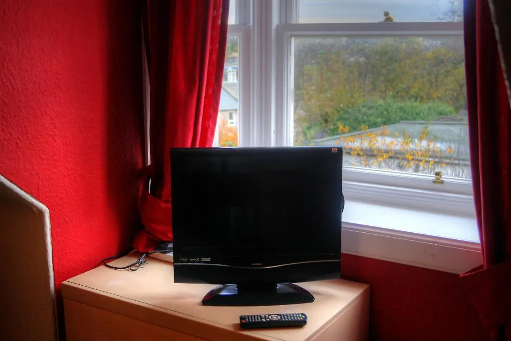 Atticus Central Guest House Aberdeen 3*,